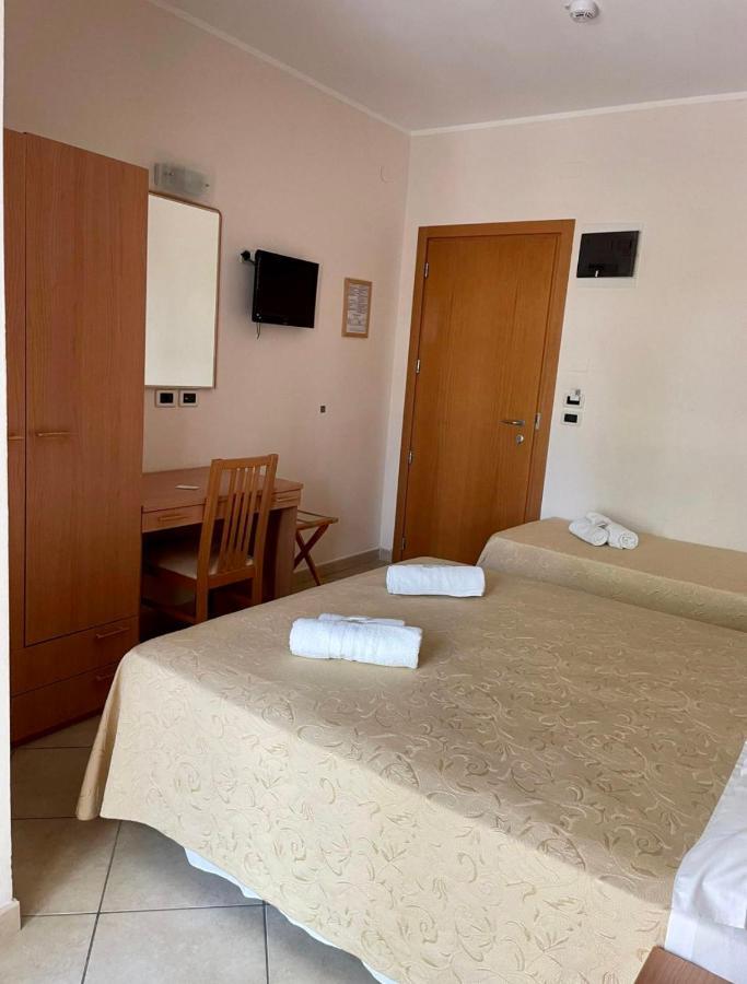 Hotel Favorita Cesenatico Exteriér fotografie